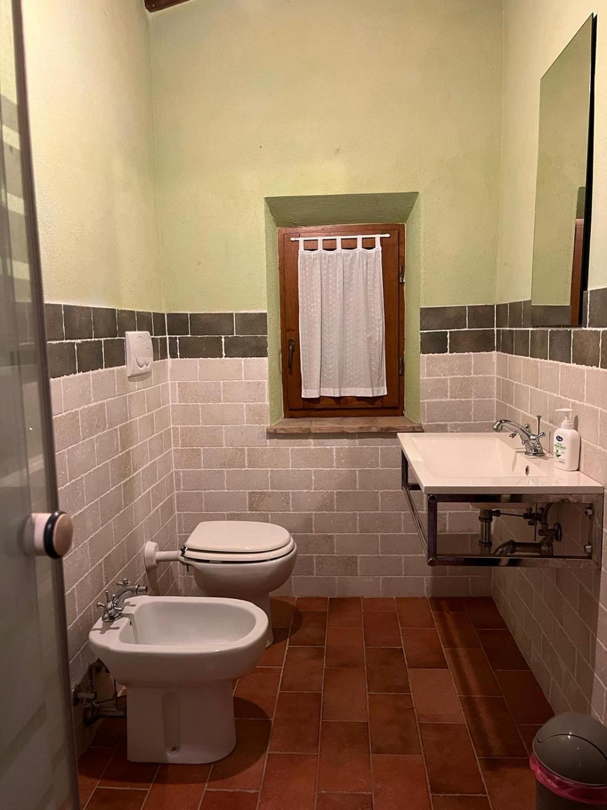 Casetta Di Ugolino Radicofani Esterno foto