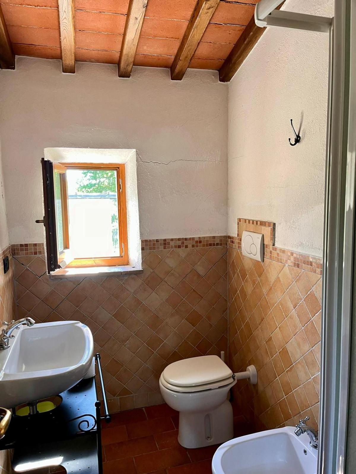 Casetta Di Ugolino Radicofani Esterno foto